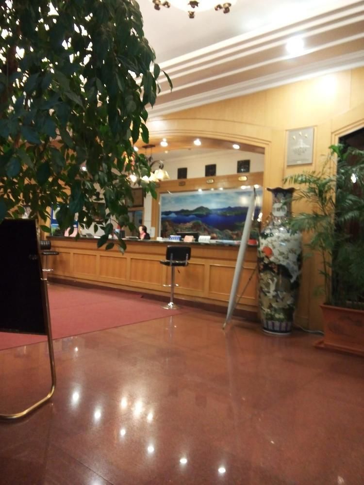 Lin Yuan Hotel Harbin Bagian luar foto