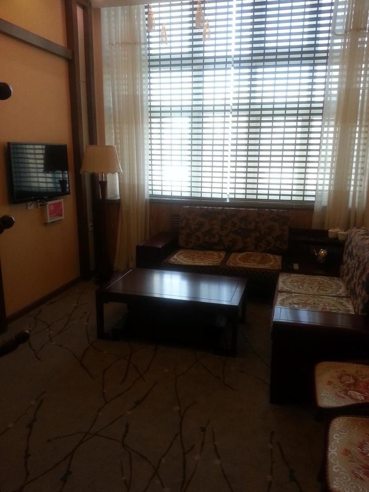 Lin Yuan Hotel Harbin Bagian luar foto