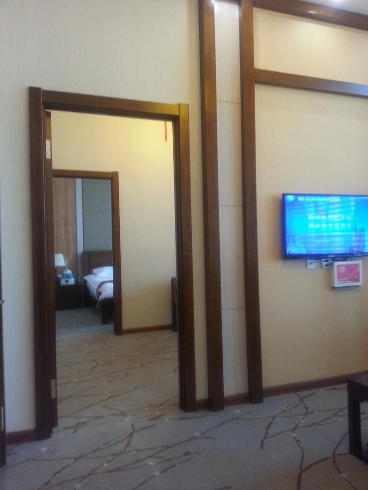 Lin Yuan Hotel Harbin Bagian luar foto