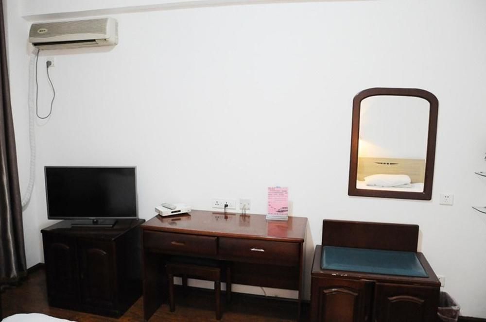 Lin Yuan Hotel Harbin Bagian luar foto