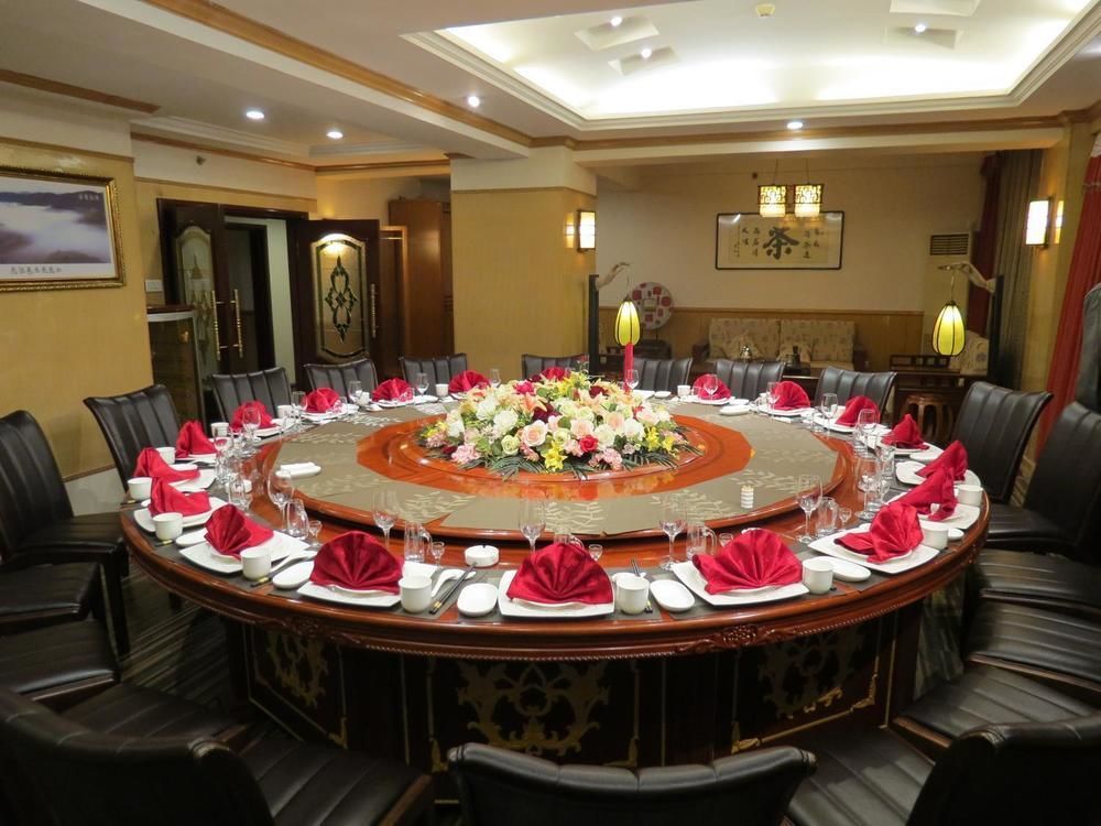 Lin Yuan Hotel Harbin Bagian luar foto